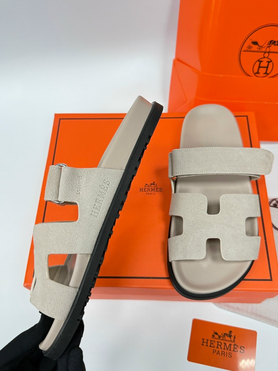 шлепанцы hermes,шлепки hermes женские,шлепки hermes,сандалии hermes,тапочки hermes