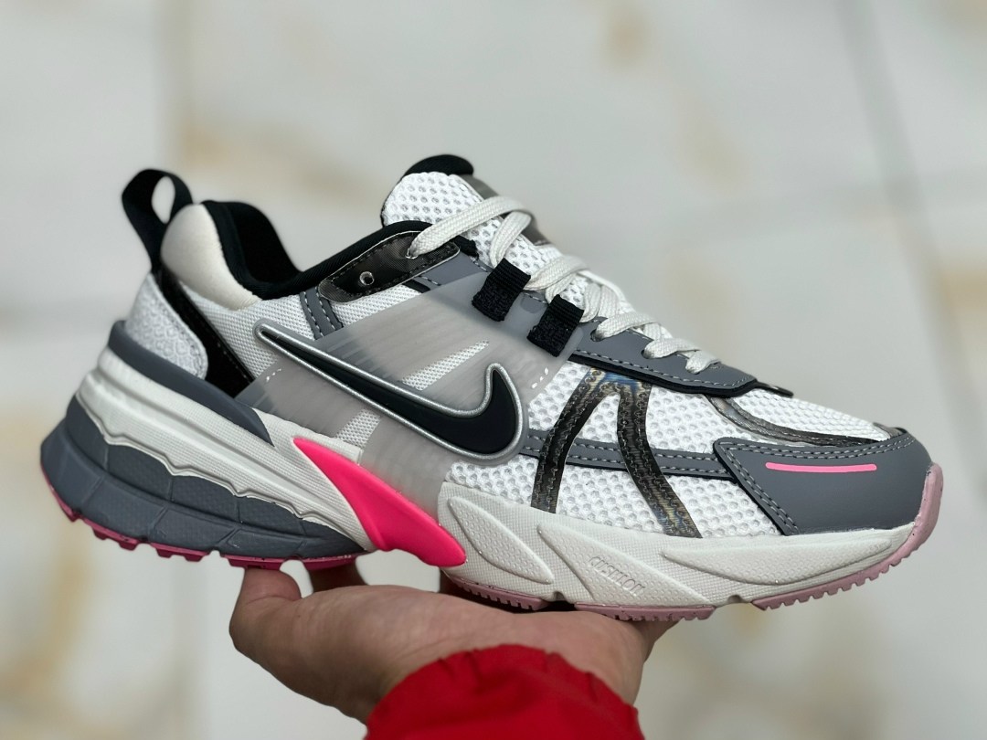 кроссовки nike initiator,кроссовки nike,кроссовки,женские кроссовки nike initiator серебристого цвета,кроссовки nike initiator running