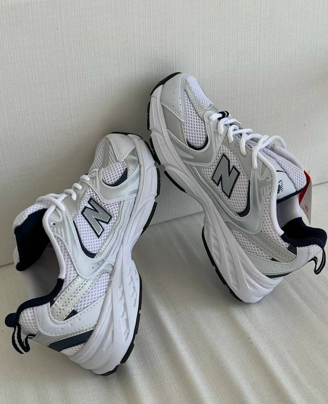 кроссовки new balance 530,кроссовки new balance 530 white silver navy,new balance 530 white silver navy,кроссовки new balance,new balance 530