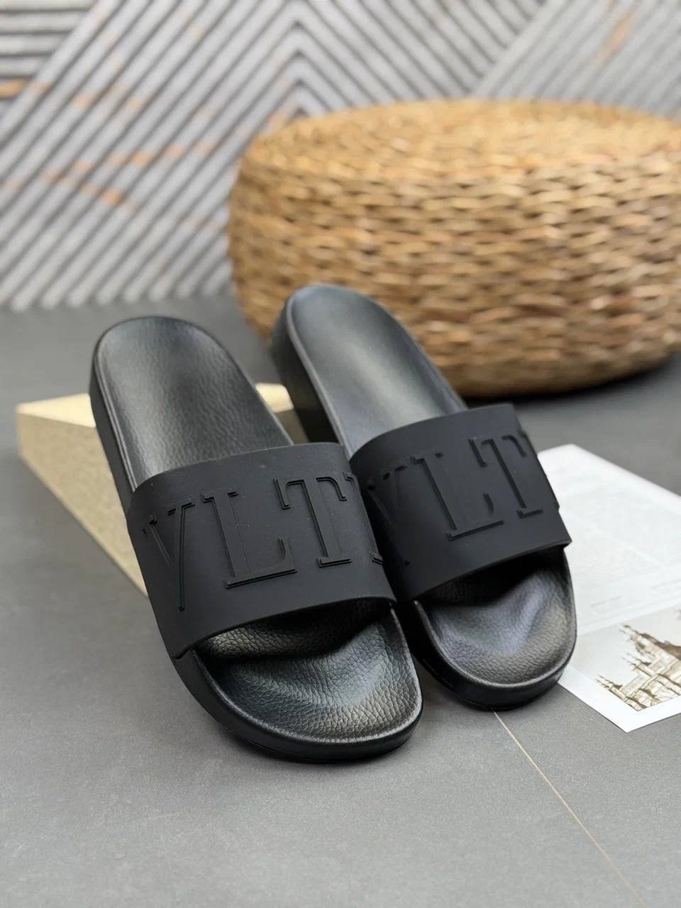 ,мужские шлепанцы с логотипом givenchy,givenchy paris,шлепанцы givenchy,мужские шлепанцы