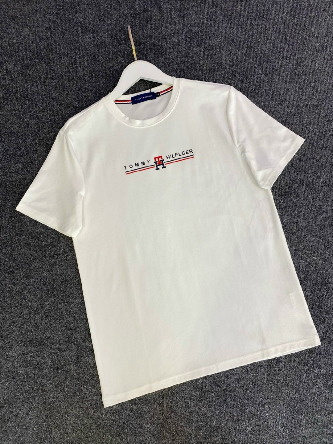 футболка tommy hilfiger,футболка томми хилфигер,мужская футболка tommy hilfiger,короткими рукавами tommy hilfiger
