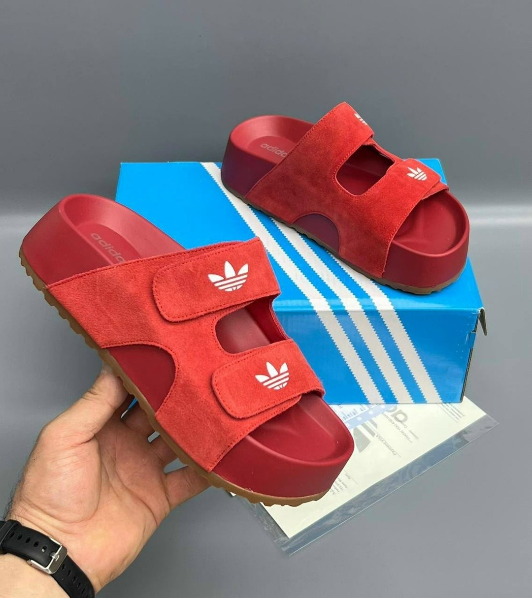 шлепанцы adidas adilette,босоножки adidas,adidas originals adilette,женские шлепанцы adidas,adidas originals adilette lite