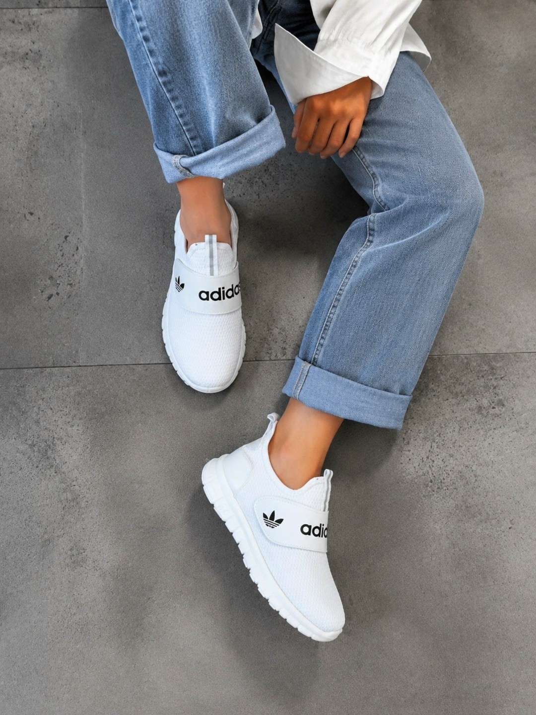 кроссовки,кроссовки женскиe,слипоны адидас,кроссовки adidas, женская