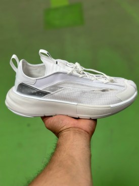 Кроссовки