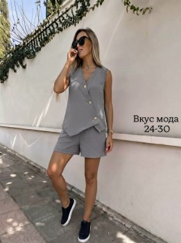 Костюм