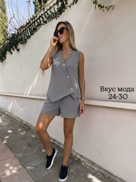 Костюм