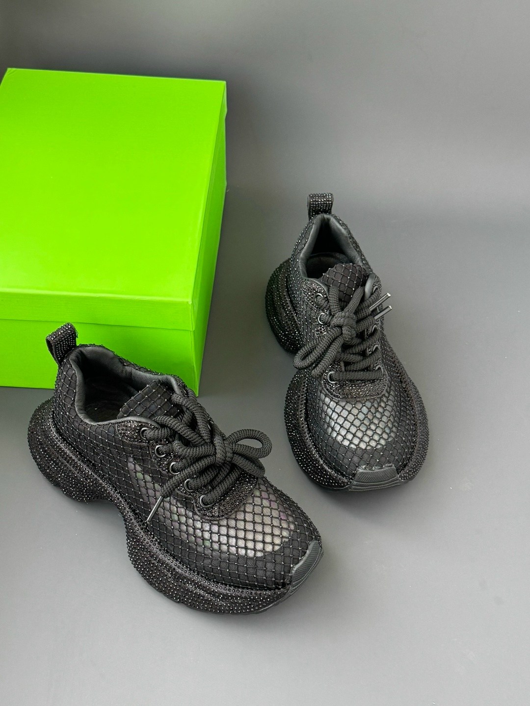 ,женские кроссовки,кроссовки balenciaga женские,модные кроссовки,массивные кроссовки