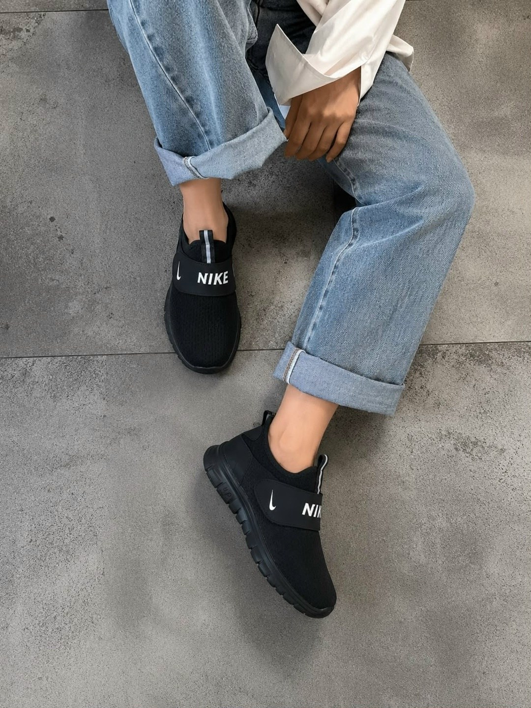 кроссовки,кроссовки женскиe,слипоны адидас,кроссовки adidas, женская