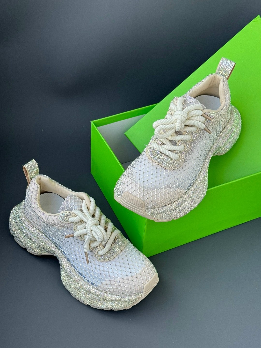 ,женские кроссовки,кроссовки balenciaga женские,модные кроссовки,массивные кроссовки