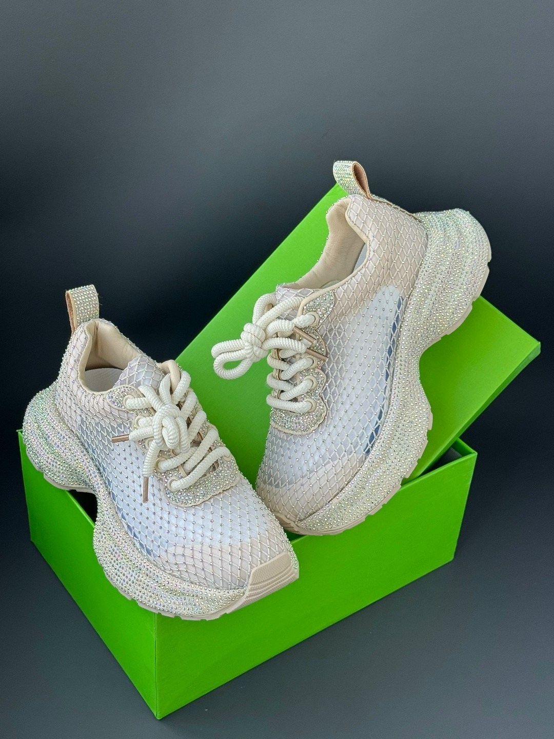 ,женские кроссовки,кроссовки balenciaga женские,модные кроссовки,массивные кроссовки