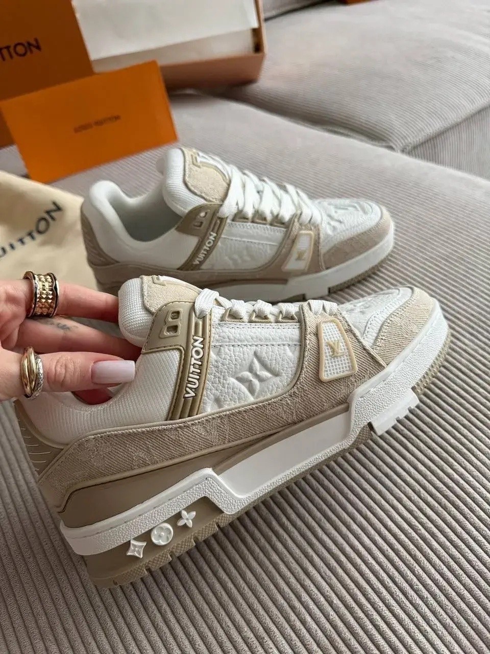 кроссовки louis vuitton кроссовки louis vuitton,кроссовки louis vuitton,женские кроссовки louis vuitton lv trainer бежевые,кроссовки louis vuitton trainer,louis vuitton кроссовки мужские
