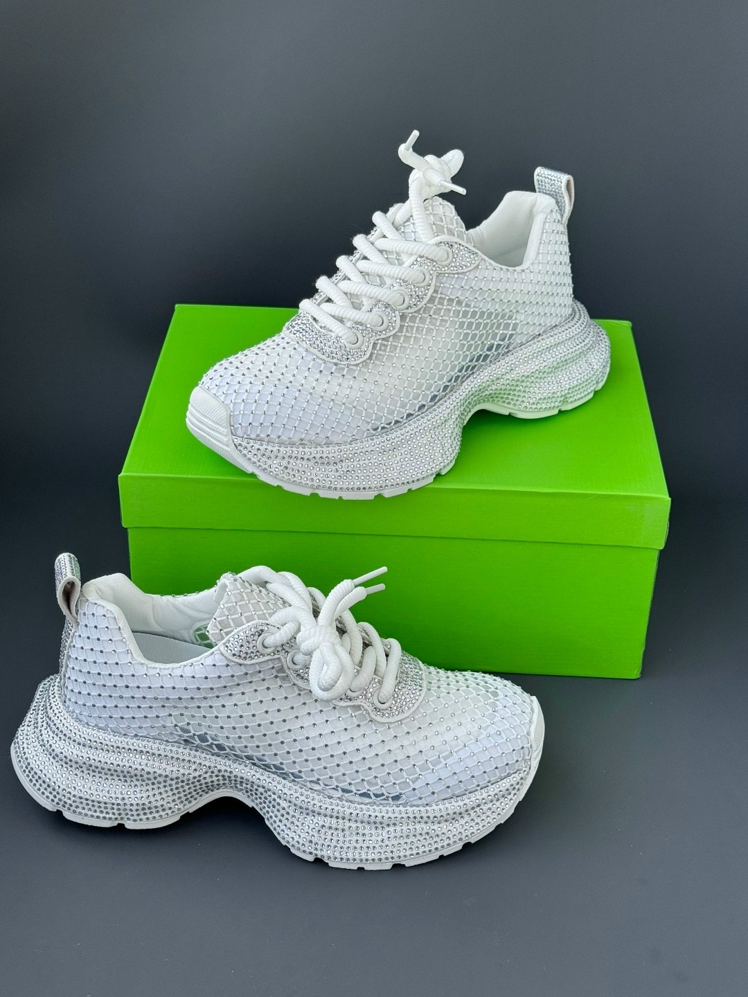 ,женские кроссовки,кроссовки balenciaga женские,модные кроссовки,массивные кроссовки