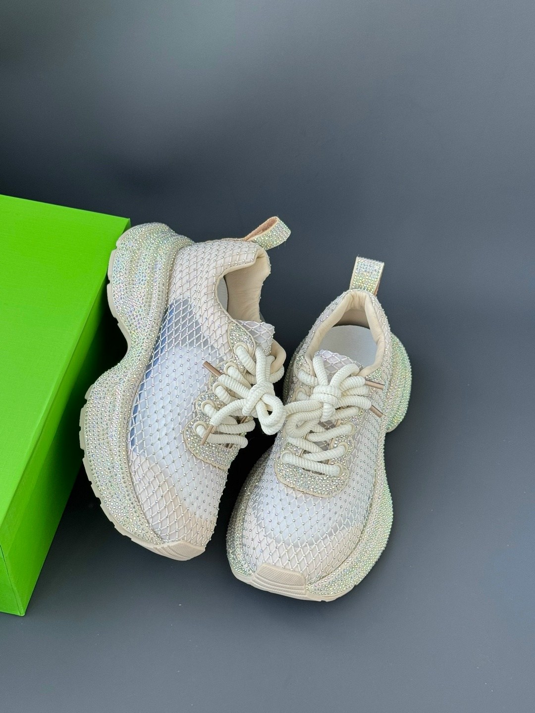 ,женские кроссовки,кроссовки balenciaga женские,модные кроссовки,массивные кроссовки