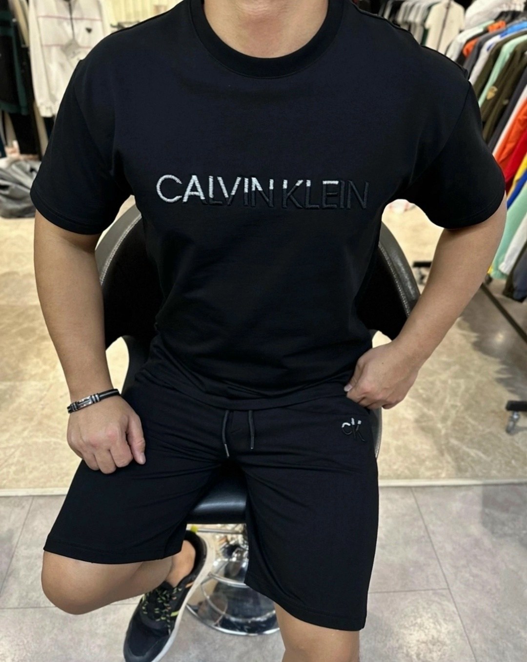 мужская футболка calvin klein,костюм футболка,спортивный костюм calvin klein,костюм футболка шорты,комплект одежды calvin klein