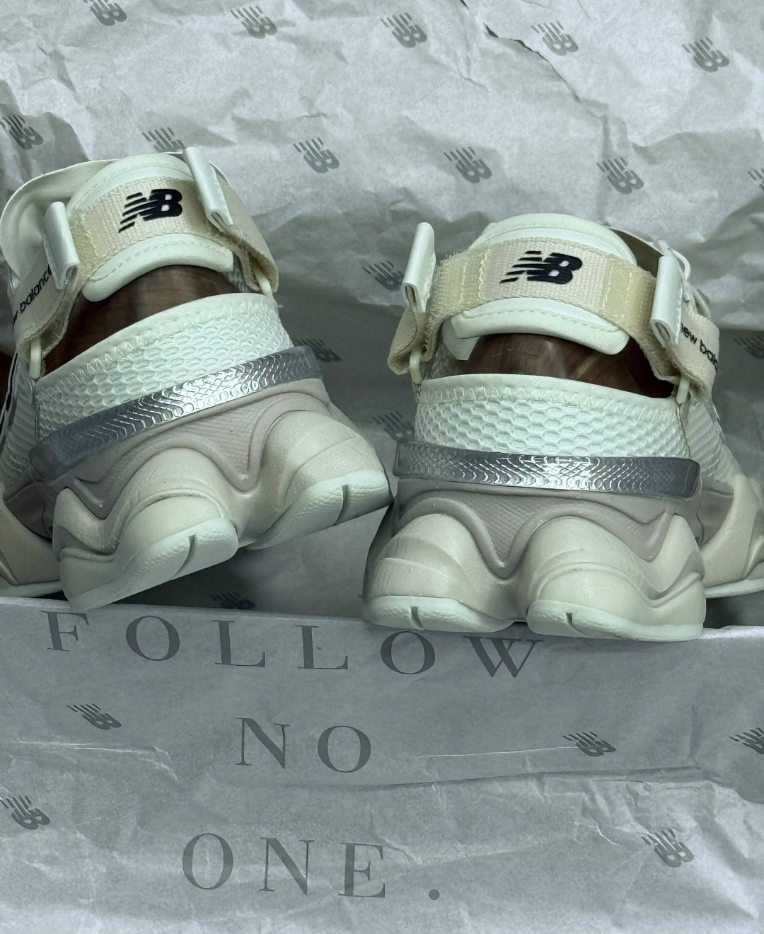 кроссовки new balance 9060,кроссовки new balance,женские кроссовки new balance,женские кроссовки,низкие кроссовки
