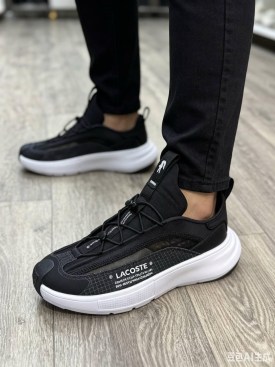 Кроссовки