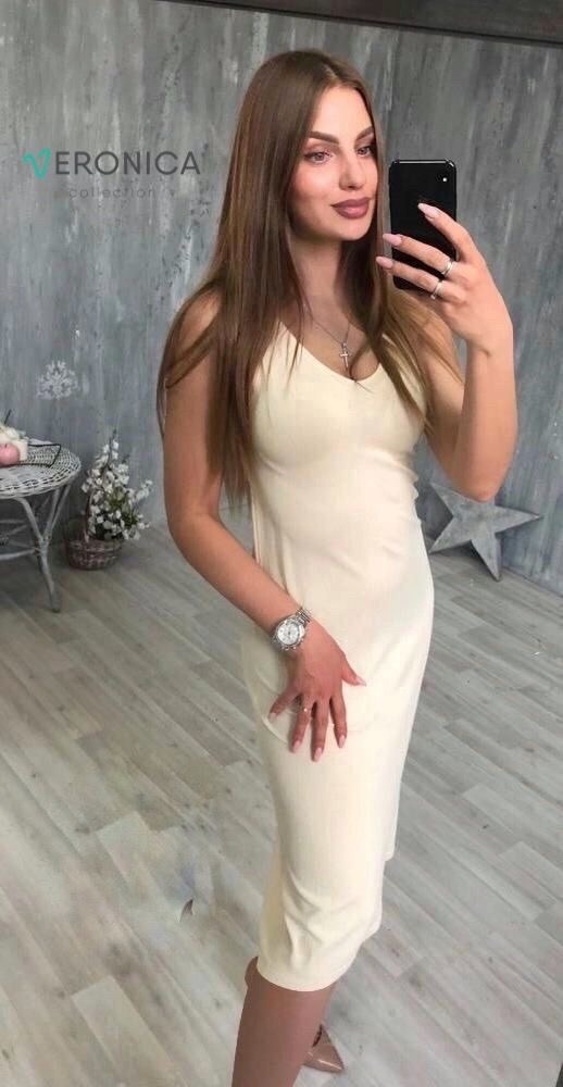 женская платья,платье нарядное,платье новое 42-44 (бандажное),нежное платье,платье сарафан
