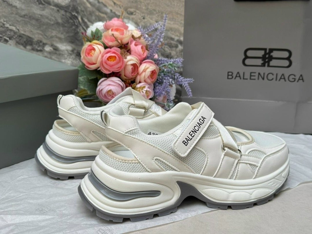 босоножки balenciaga,кроссовки,сандалии баленсиага трек,кроссовки женские balenciaga,кроссовки balenciaga