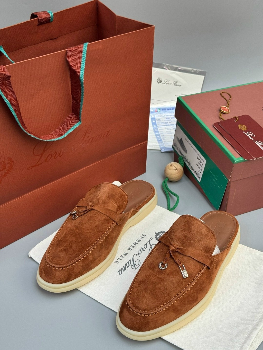 ,лоферы loro piana,лоферы loro piana женские,лоферы замшевые,мюли loro piana
