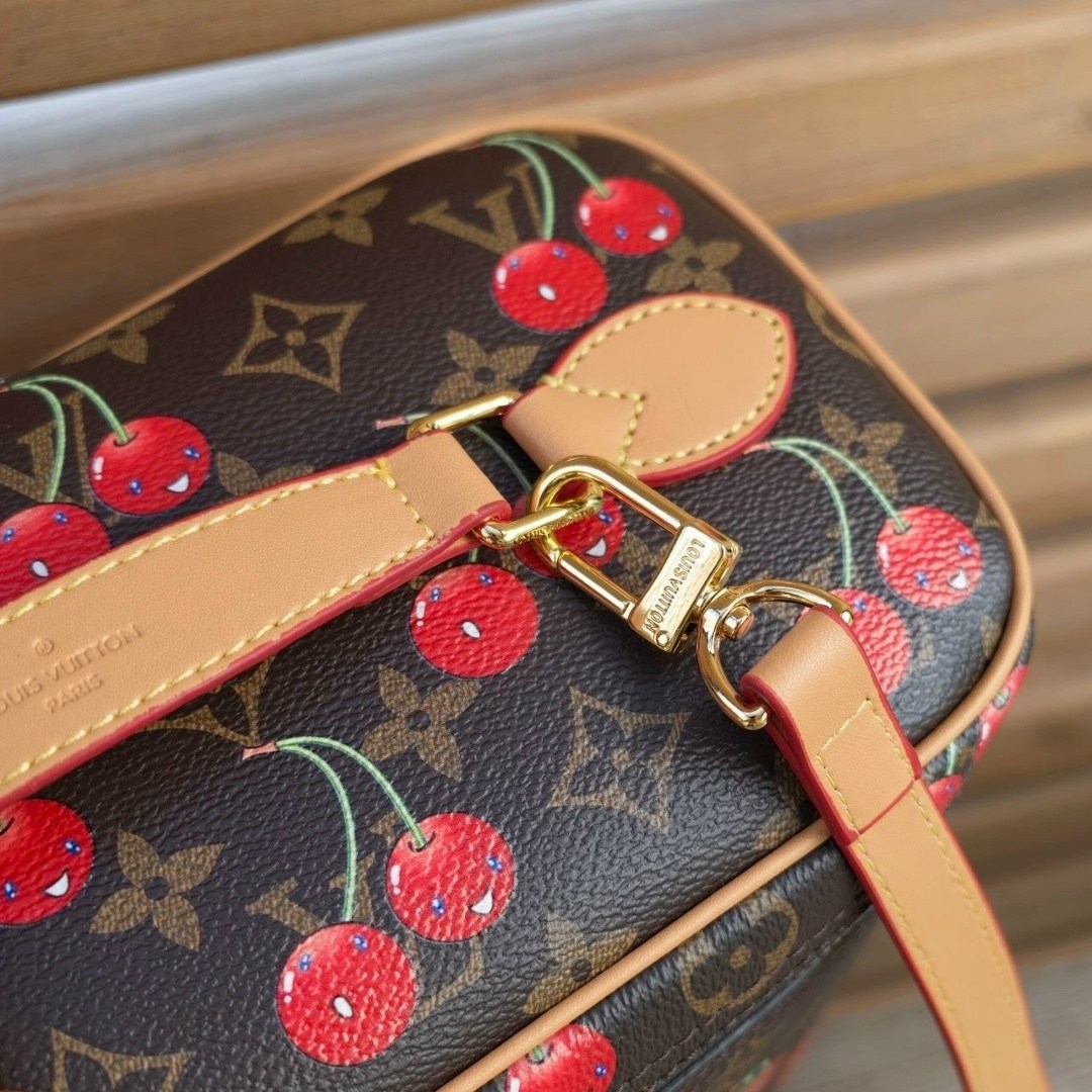 сумка косметичка louis vuitton,косметичка louis vuitton,косметичка луи виттон,косметичка,косметичка женская