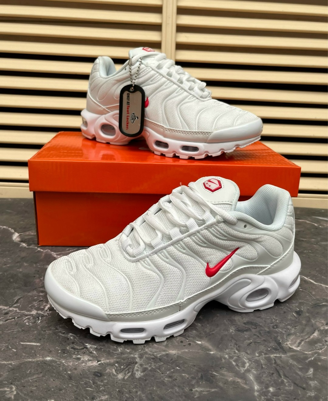 кроссовки nike air max tn plus,nike air max plus tn white,nike air max plus tn,кроссовки,supreme x nike air max plus tn