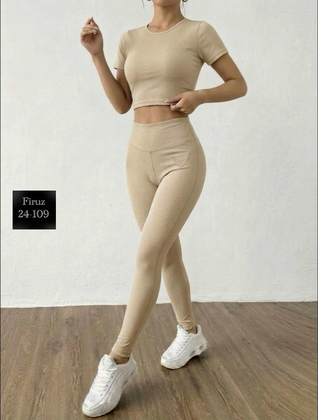 костюм женский для фитнеса,костюм для фитнеса,женский спортивный костюм для фитнеса,лосины для фитнеса,костюм для фитнеса спортивный