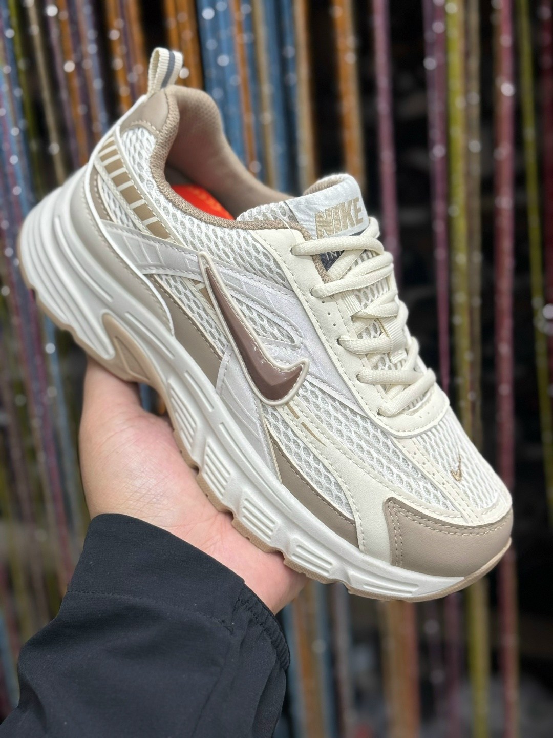 кроссовки wmns initiator ib4339 nike бежевый,кроссовки nike initiator,кроссовки,кроссовки nike,повседневные кроссовки