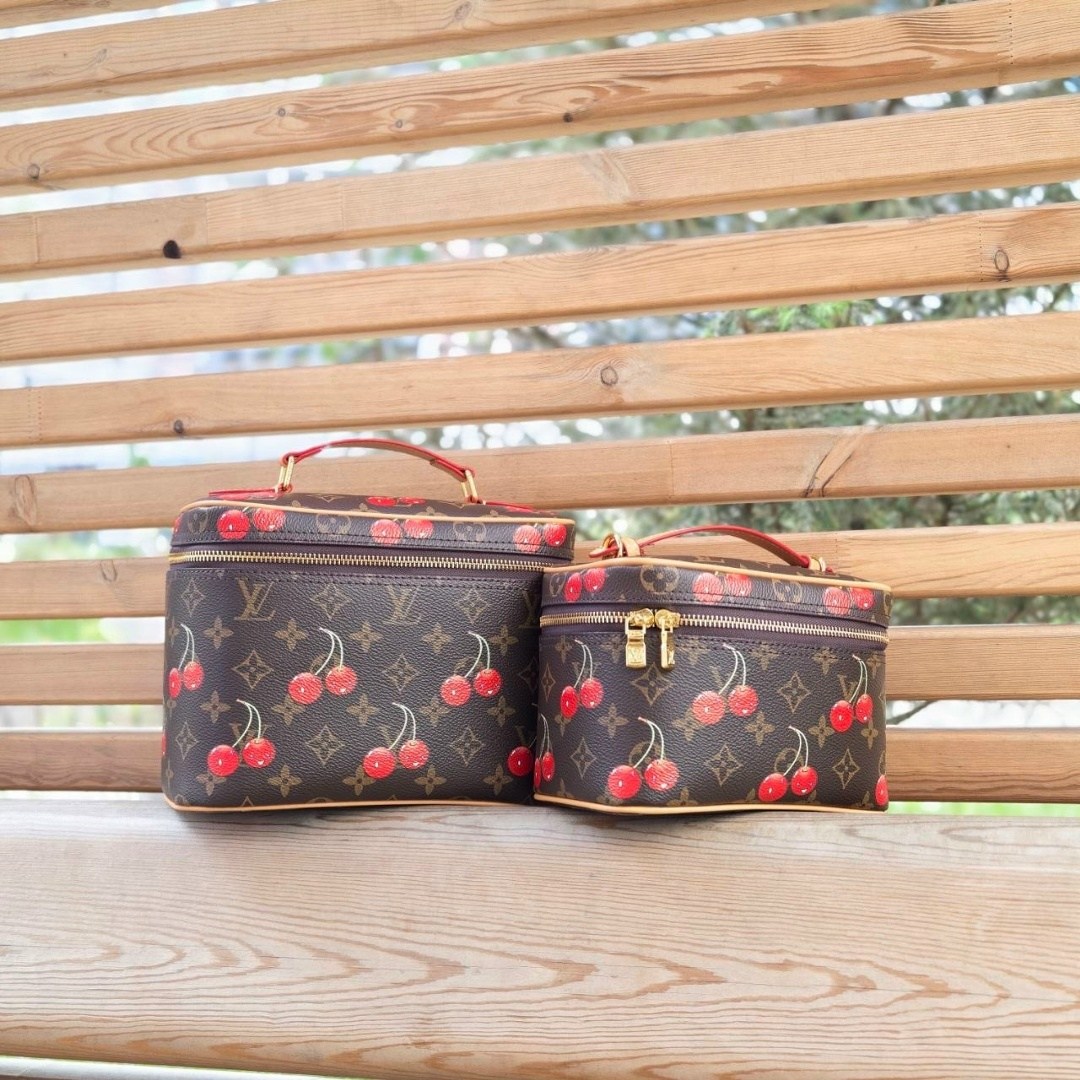 сумка косметичка louis vuitton,косметичка louis vuitton,косметичка луи виттон,косметичка,косметичка женская