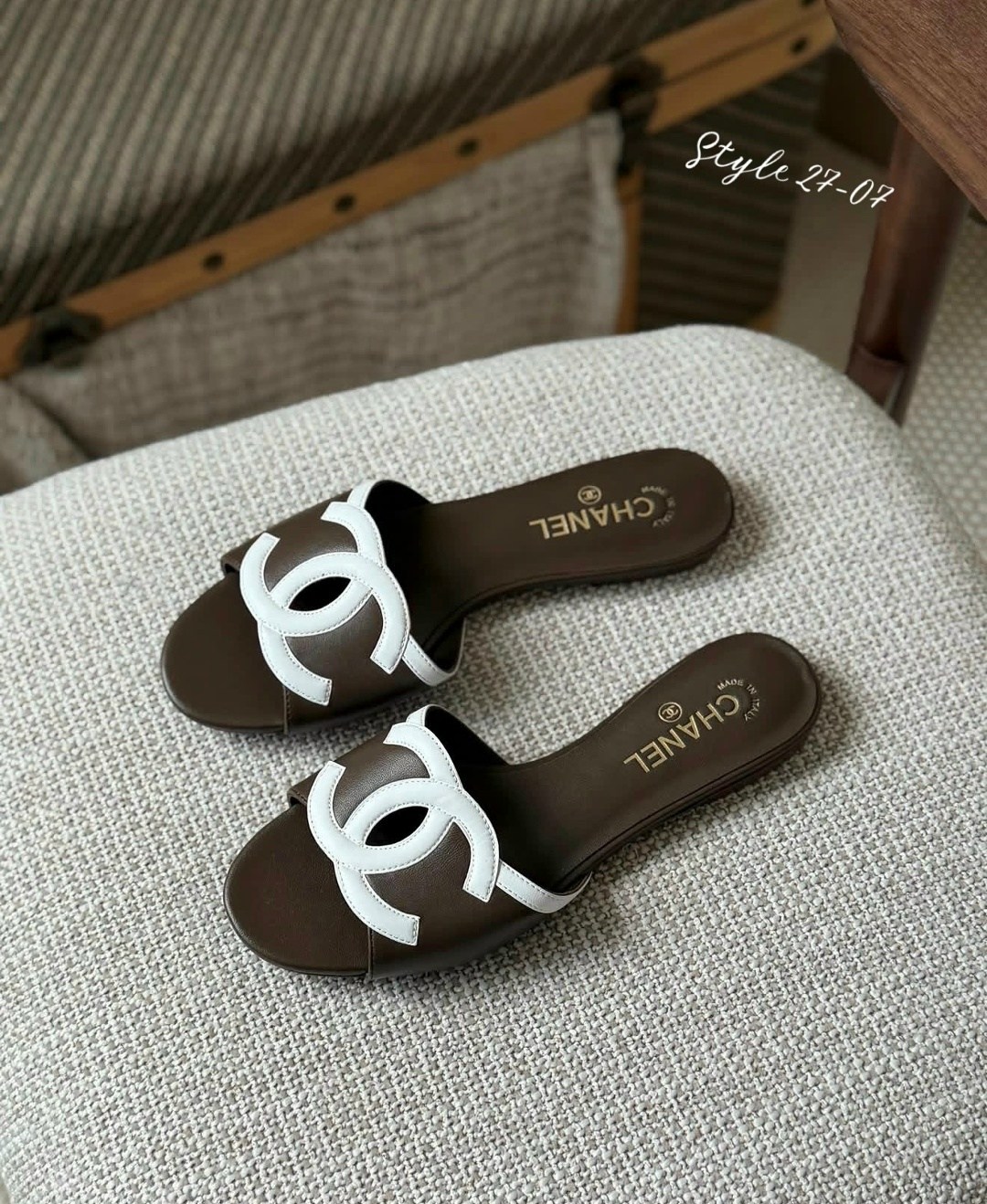 ,шлепки шанель,шлепанцы chanel,сандалии chanel,chanel slippers