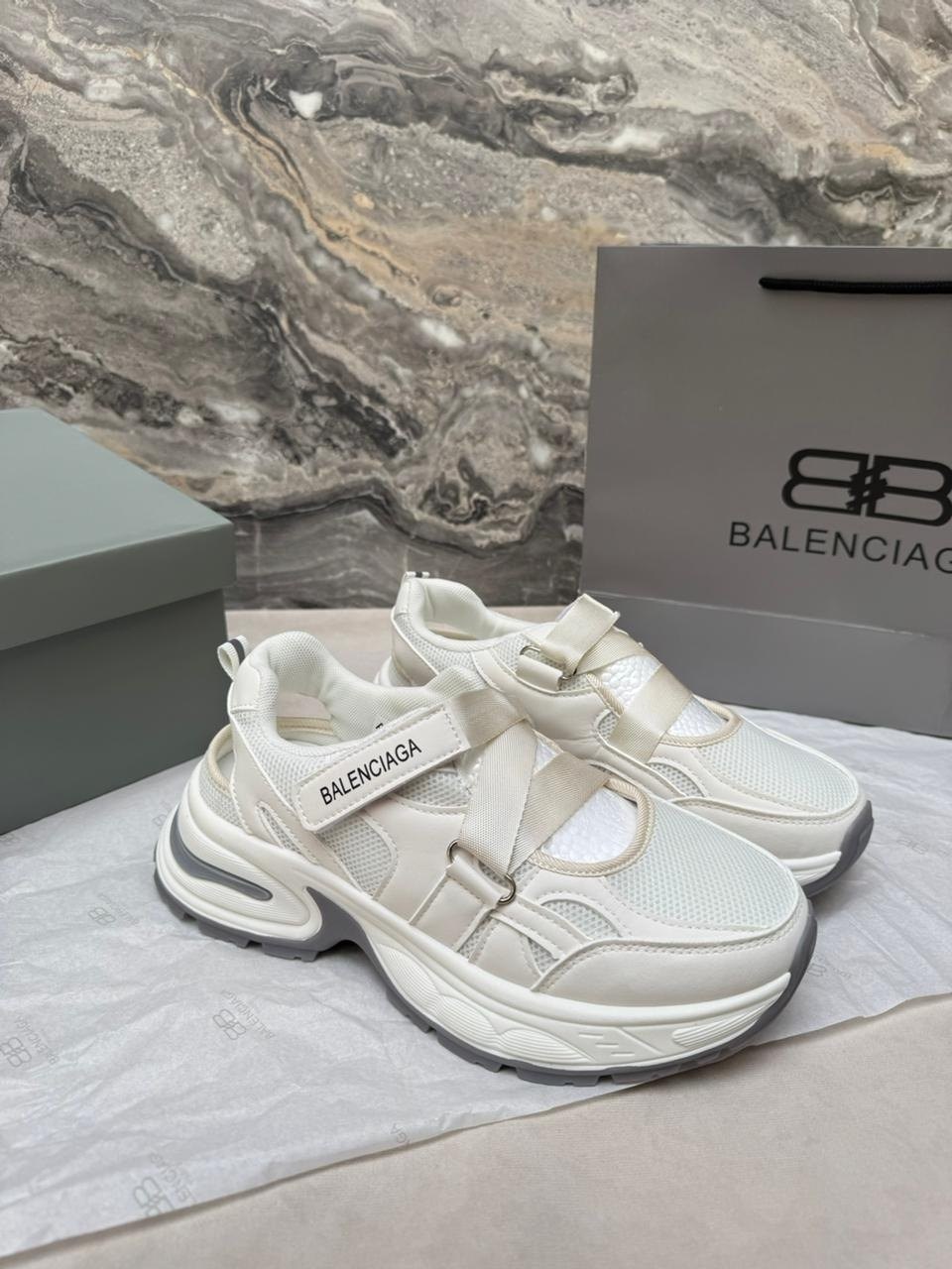 босоножки balenciaga,кроссовки,сандалии баленсиага трек,кроссовки женские balenciaga,кроссовки balenciaga