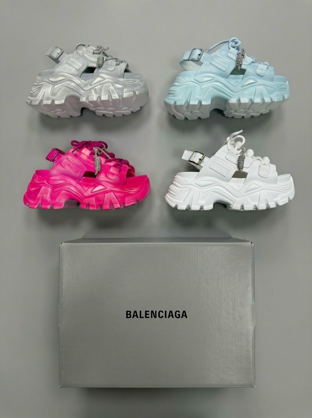 босоножки balenciaga,кроссовки женские balenciaga,кроссовки balenciaga,box balenciaga, balenciaga