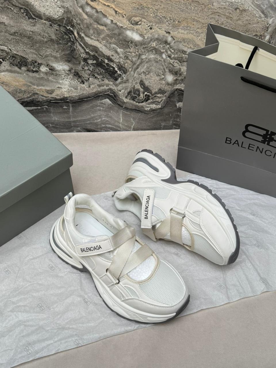 босоножки balenciaga,кроссовки,сандалии баленсиага трек,кроссовки женские balenciaga,кроссовки balenciaga