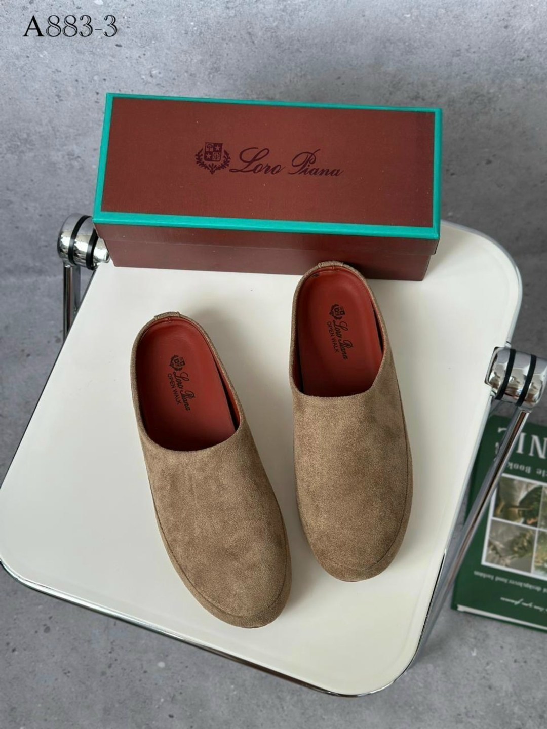 ,замшевые мюли,лоферы loro piana,мюли loro piana,замшевые тапочки