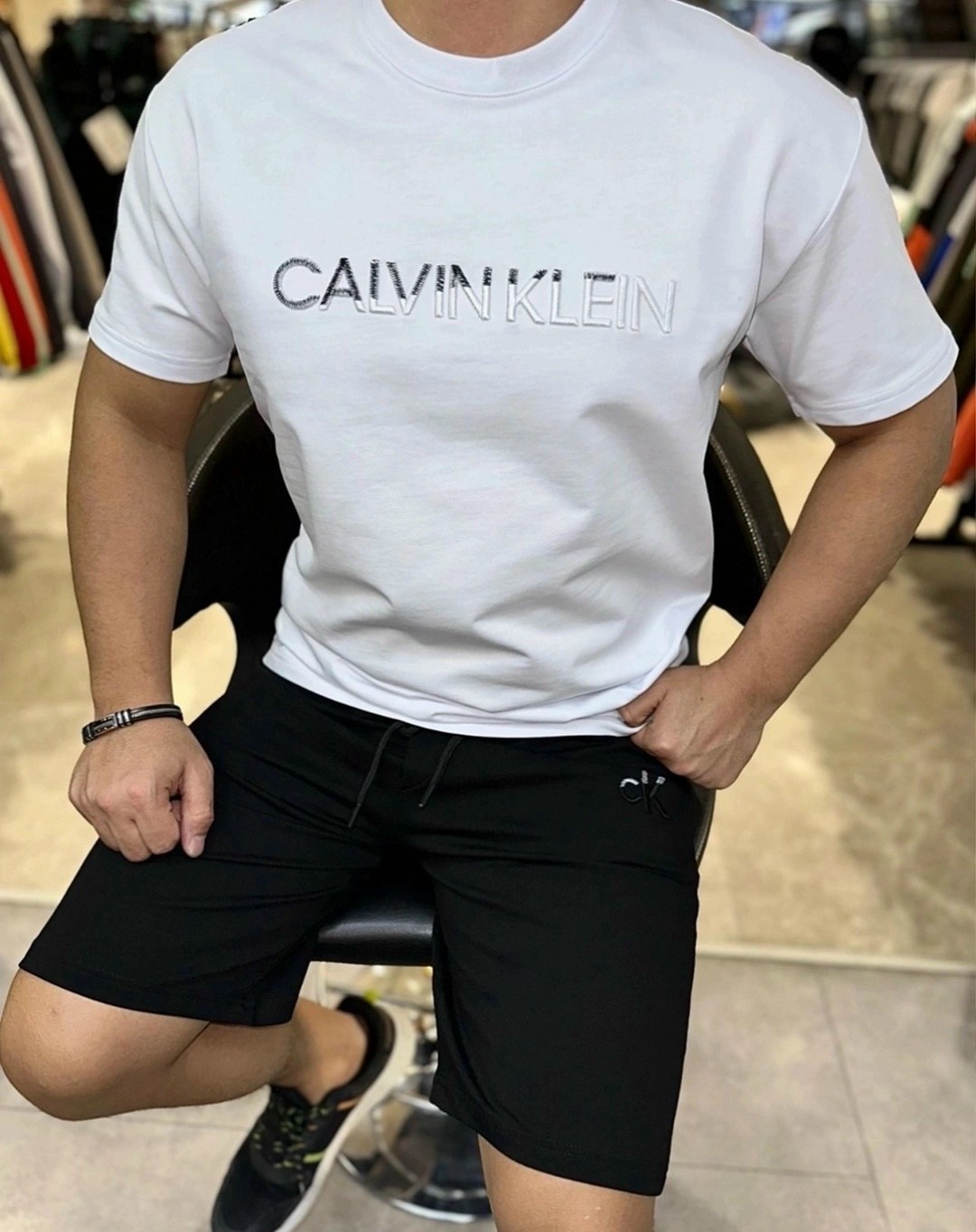 мужская футболка calvin klein,костюм футболка,спортивный костюм calvin klein,костюм футболка шорты,комплект одежды calvin klein