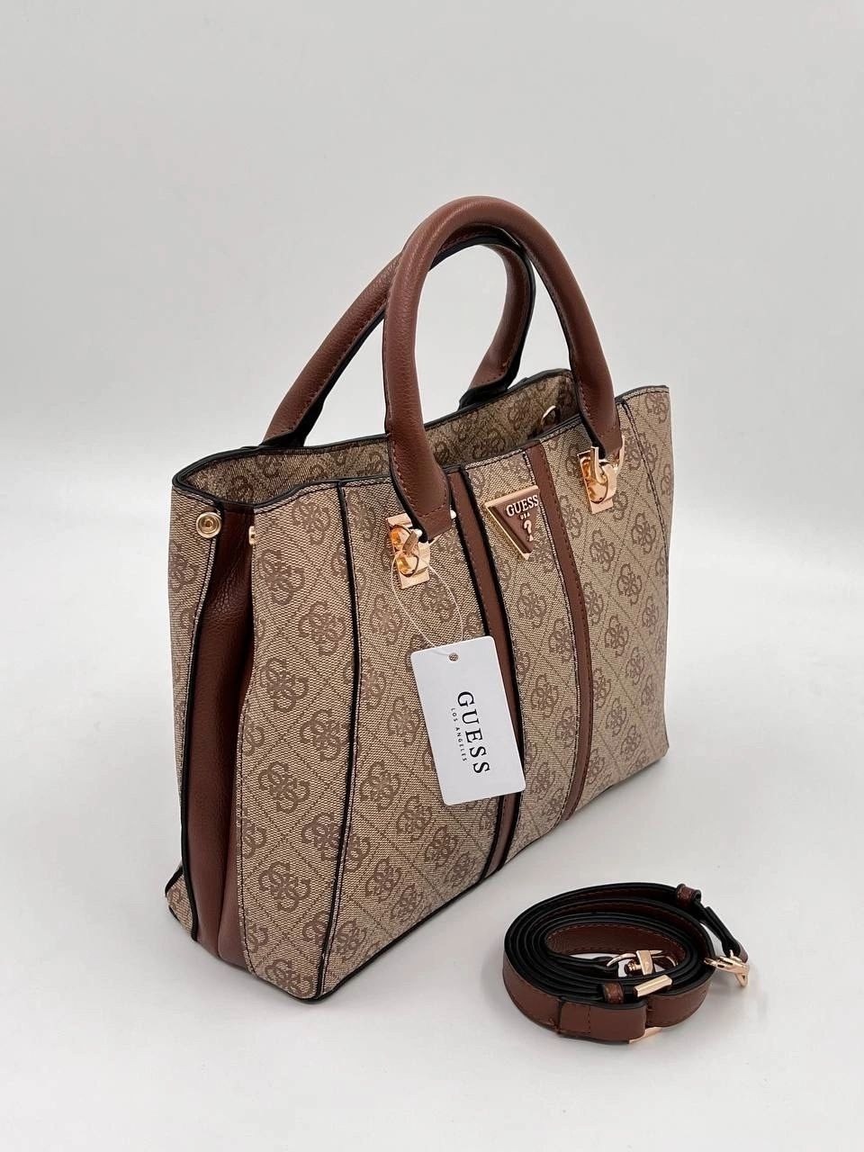 сумка guess,сумка guess коричневый,сумка женская guess hwqb8377060 темно-коричневая,cумка женская guess,сумки guess сумка