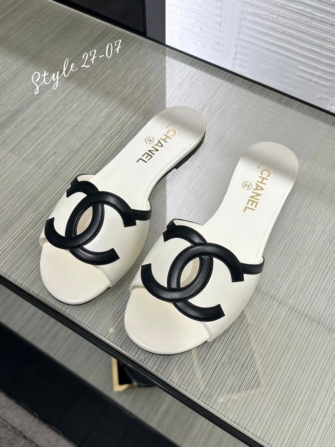 ,шлепки шанель,шлепанцы chanel,сандалии chanel,chanel slippers