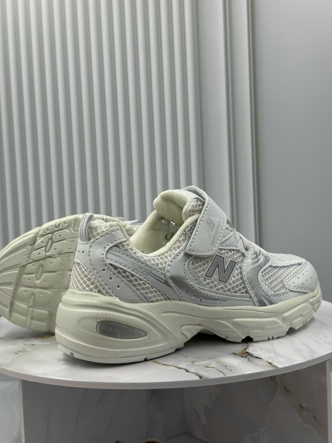 кроссовки new balance,кроссовки new balance 990v5,кроссовки,кроссовки new balance 2002 r,кроссовки new balance 2002