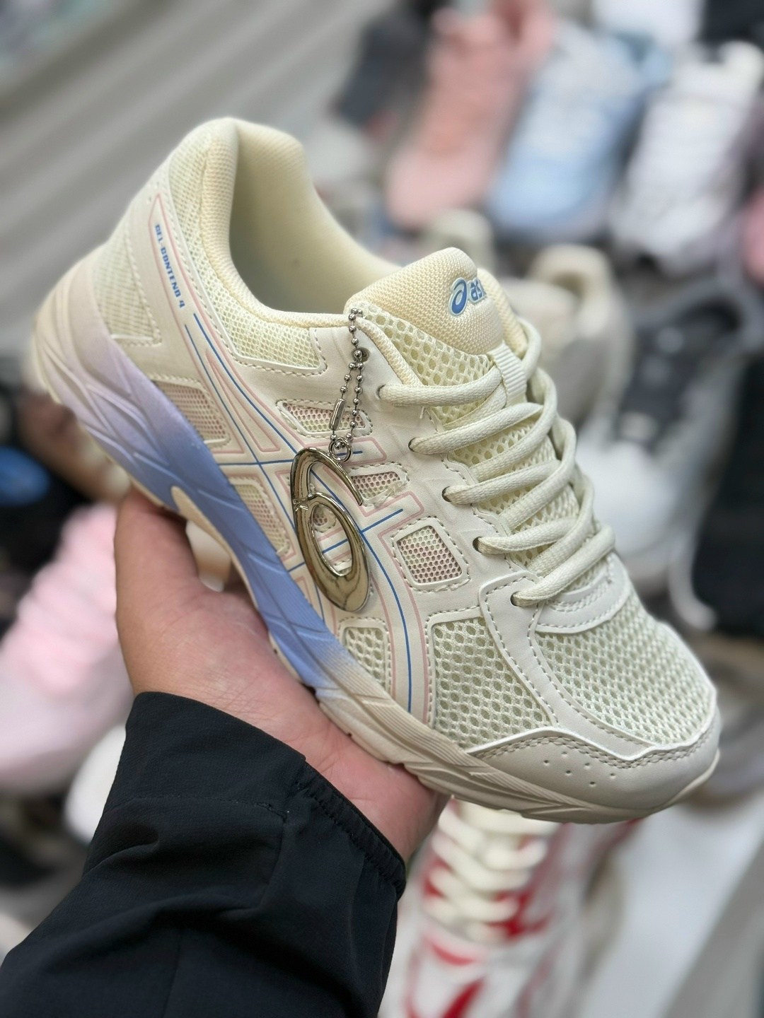 кроссовки adidas,кроссовки adidas response,кроссовки adidas response cl,adidas response cl,кроссовки adidas response cl crystal white