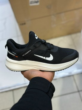 Кроссовки