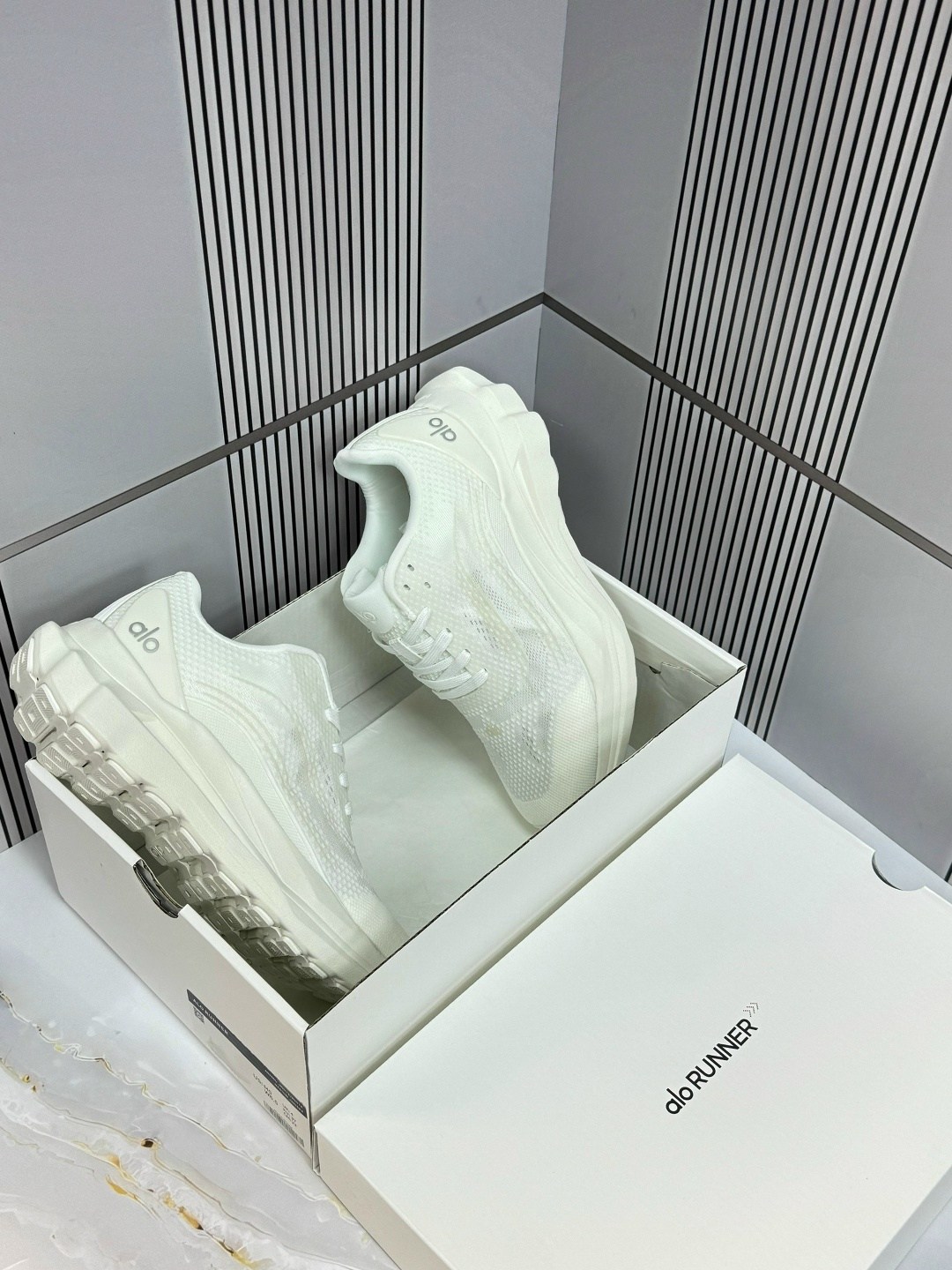 кроссовки,женские кроссовки,balenciaga кроссовки женские,кроссовки для женщин,кроссовки alo