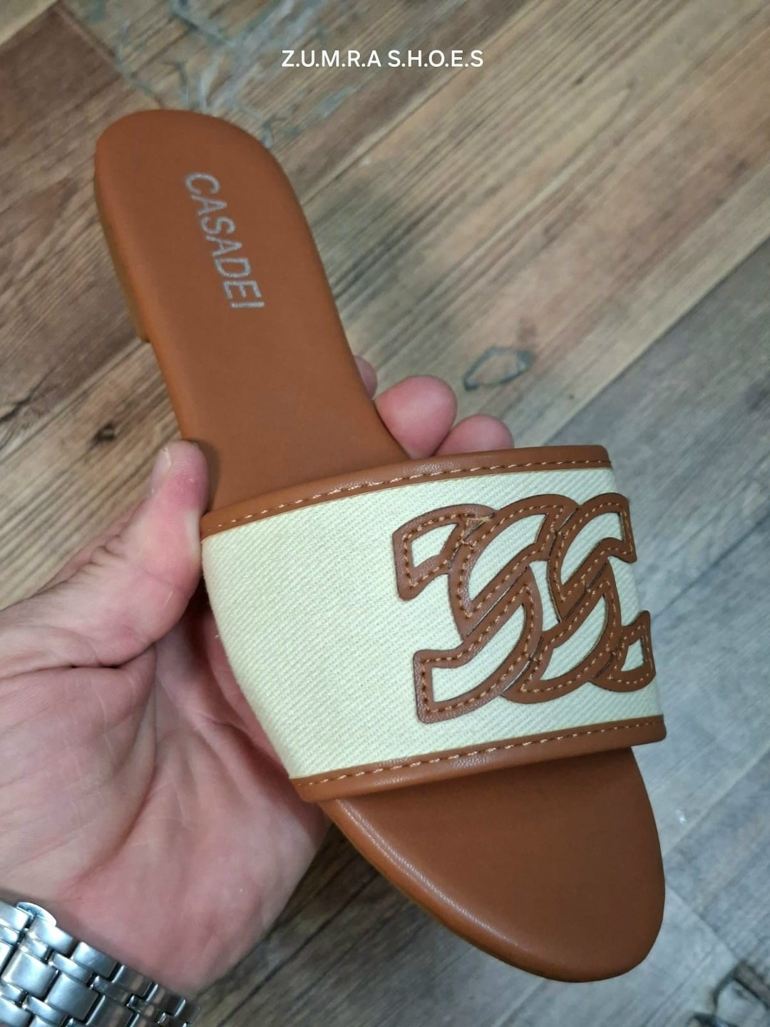,женские шлепанцы,шлепанцы celine,босоножки модные,модные шлепанцы