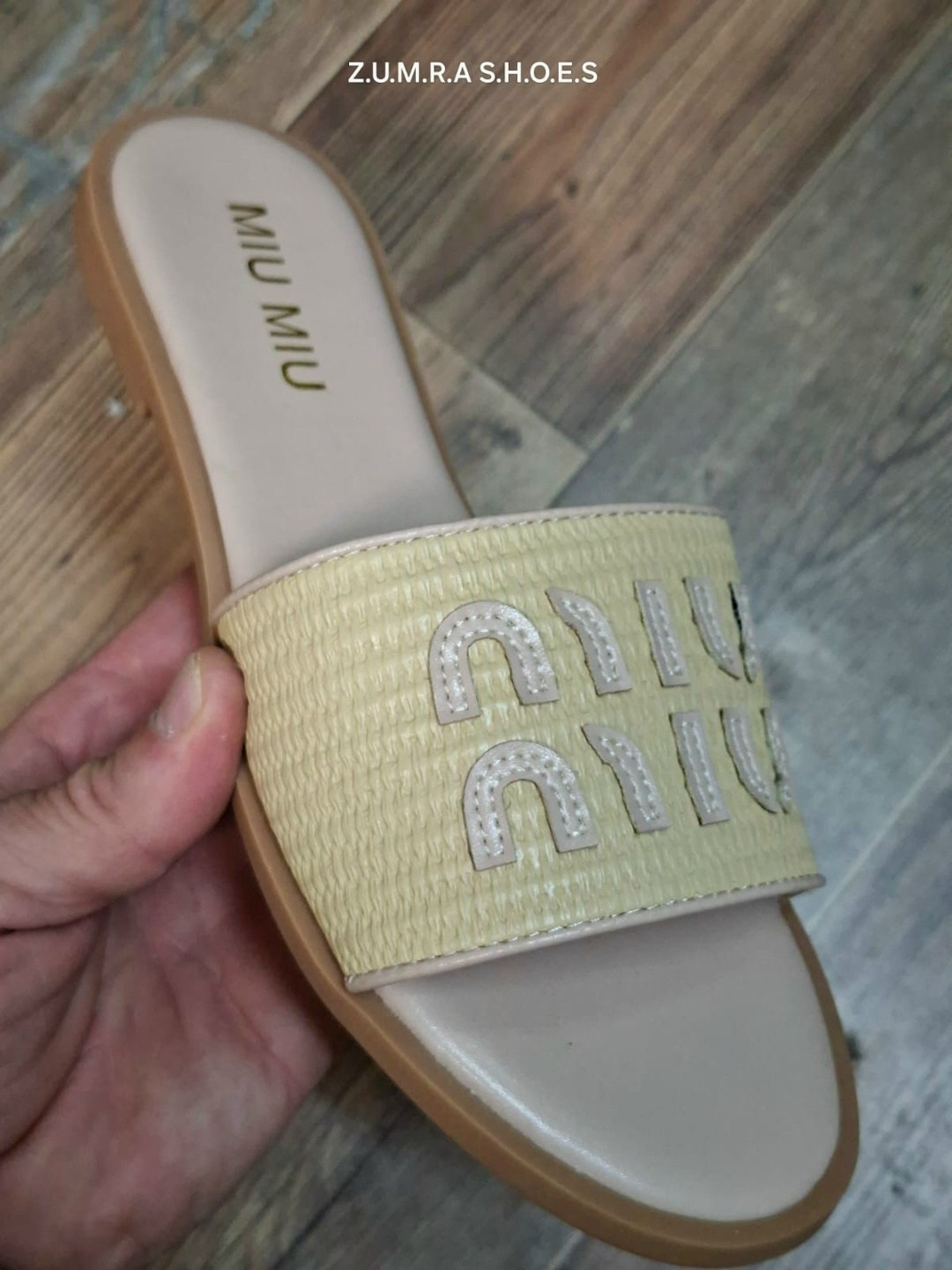 ,женские шлепанцы,шлепанцы celine,босоножки модные,модные шлепанцы