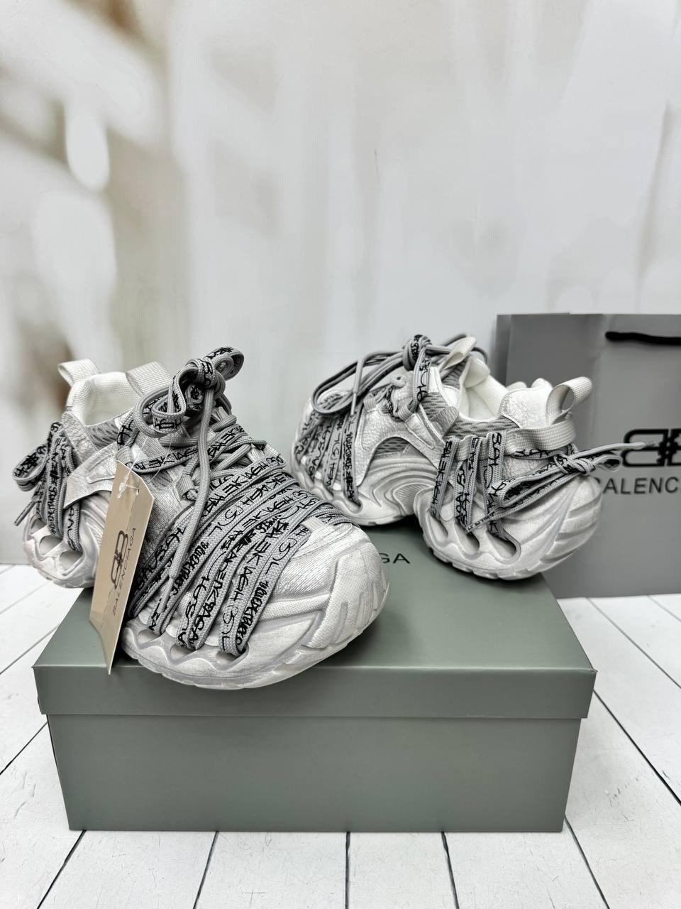 balenciaga кроссовки женские,кроссовки balenciaga,женские кроссовки,кроссовки баленсиага,кроссовки balenciaga 3 xl