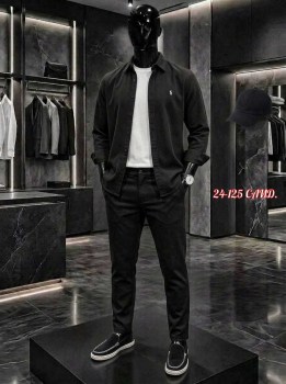Костюм