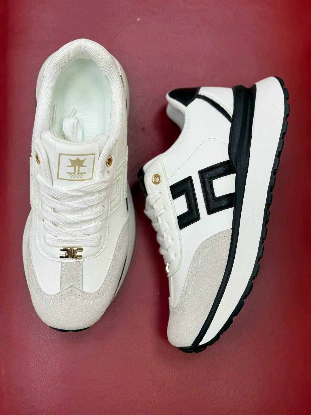 женские кроссовки,,кроссовки guess,повседневные кроссовки,кроссовки белая