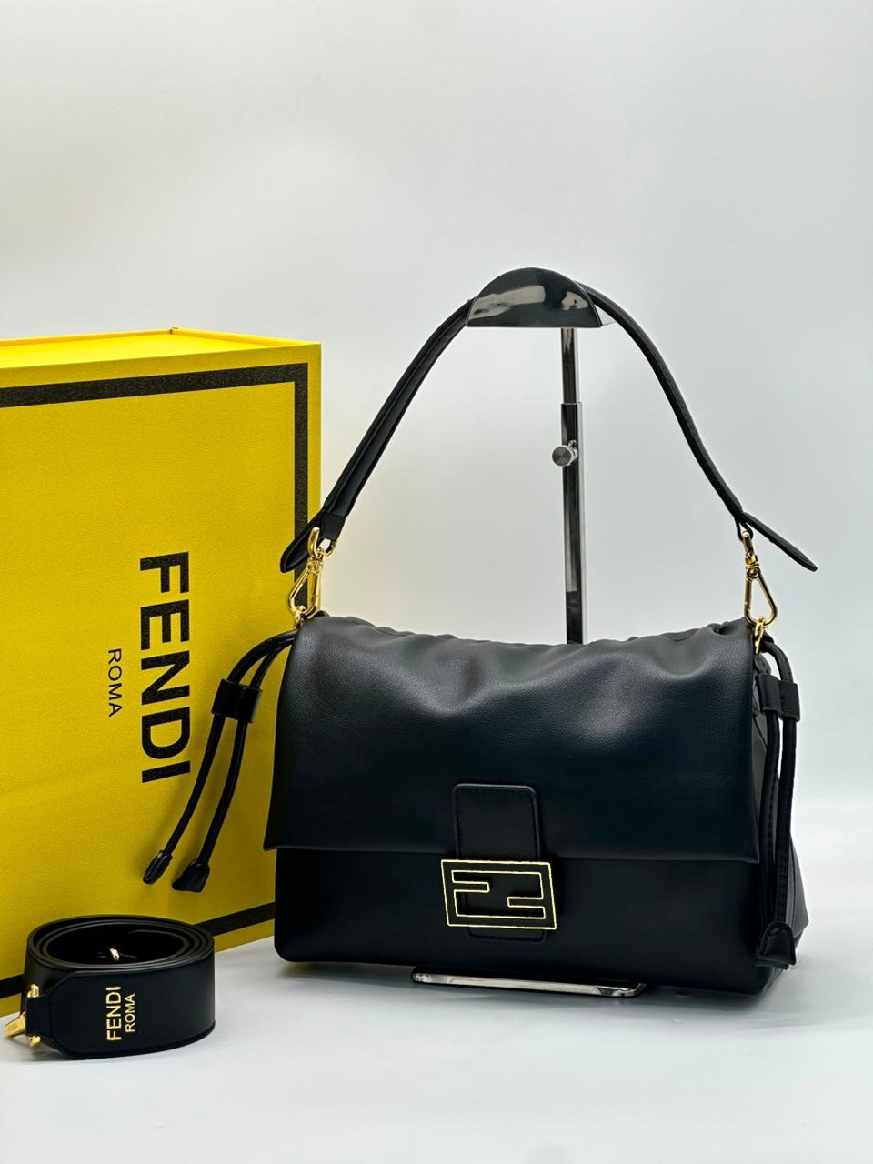 fendi сумка,сумка женская fendi,fendi сумка на плечо,сумка фенди,люкс сумка
