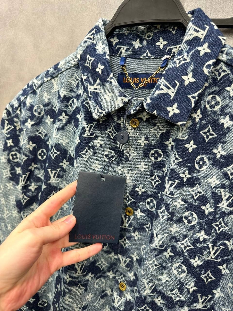 рубашка louis vuitton,мужская рубашка луи виттон,рубашка с логотипом,рубашка,рубашка унисекс
