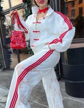 Костюм