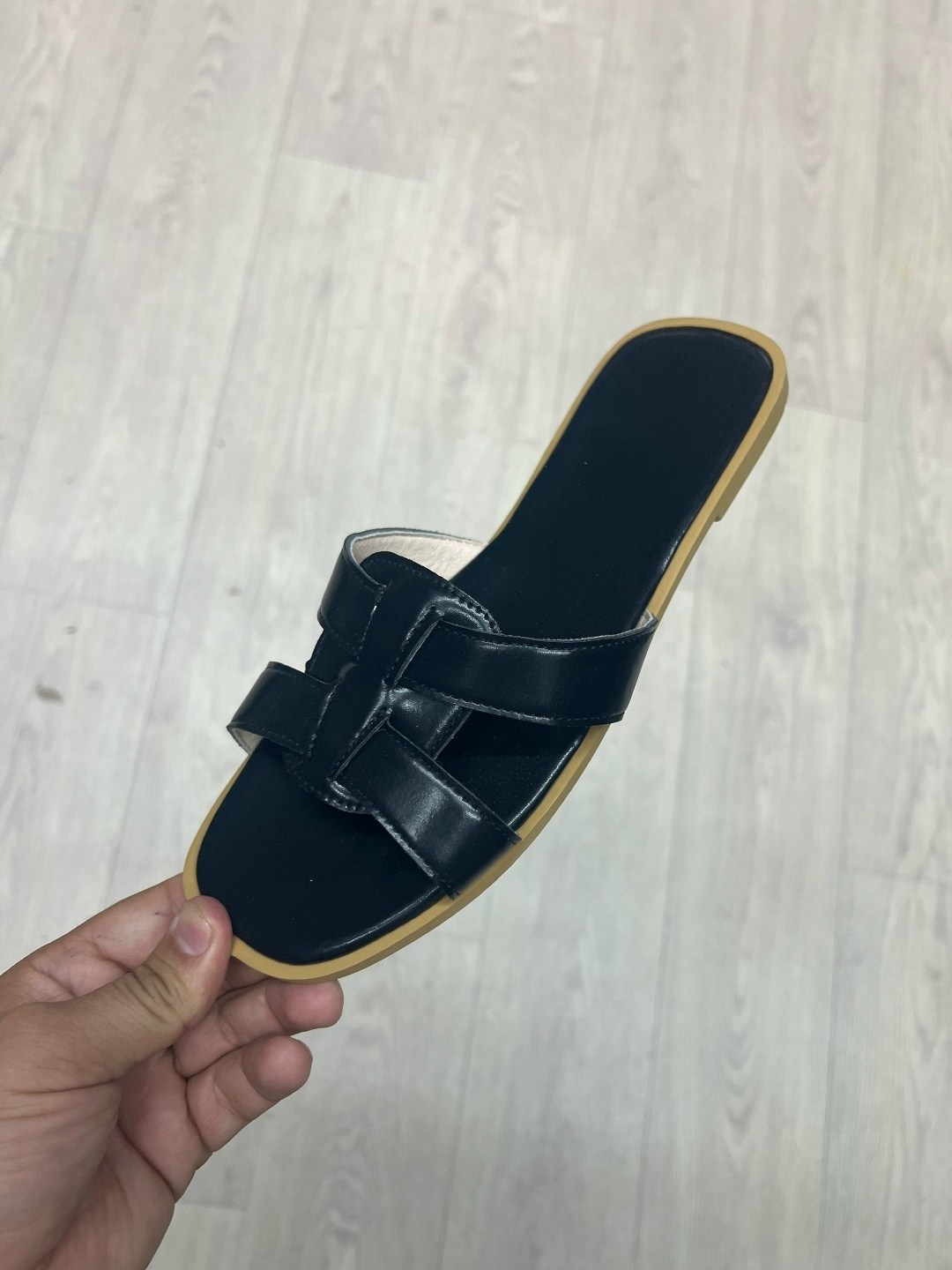 ,сланцы gucci,сандалии gucci,шлепанцы gucci,сандалии