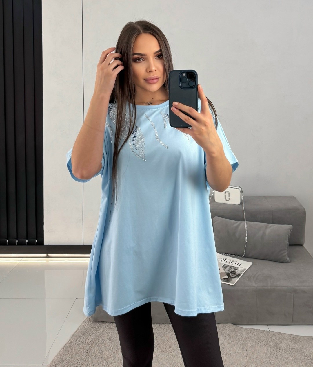 футболка оверсайз со стразами fashion lux,футболка женская оверсайз со стразами,футболка оверсайз базовая со стразами fashion nik,футболка оверсайз базовая со стразами,женская футболка